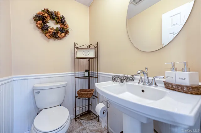 $1,350,000 | 75 Bar Beach Road, Port Washington, NY 11050