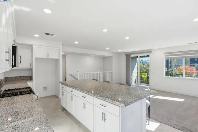 $711,000 | 498 Trace Lane, Hayward, CA 94544