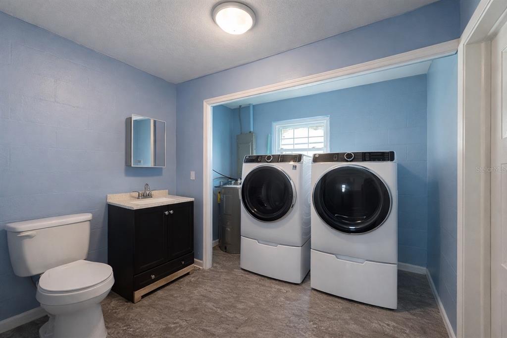 2403 Cleveland Road Sebring, FL 33870 - Photo 12 of 15