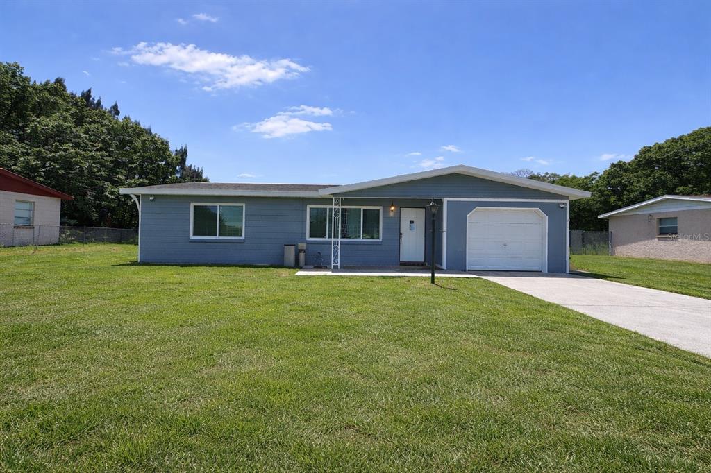 2403 Cleveland Road Sebring, FL 33870 - Photo 2 of 15