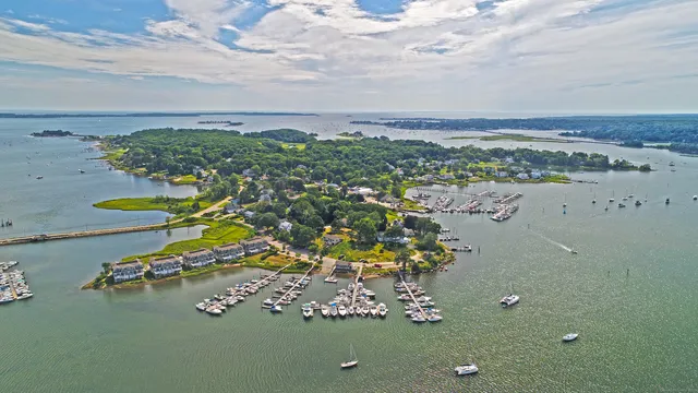 $850,000 | 6 Kingfisher Way, Mystic, CT 06355
