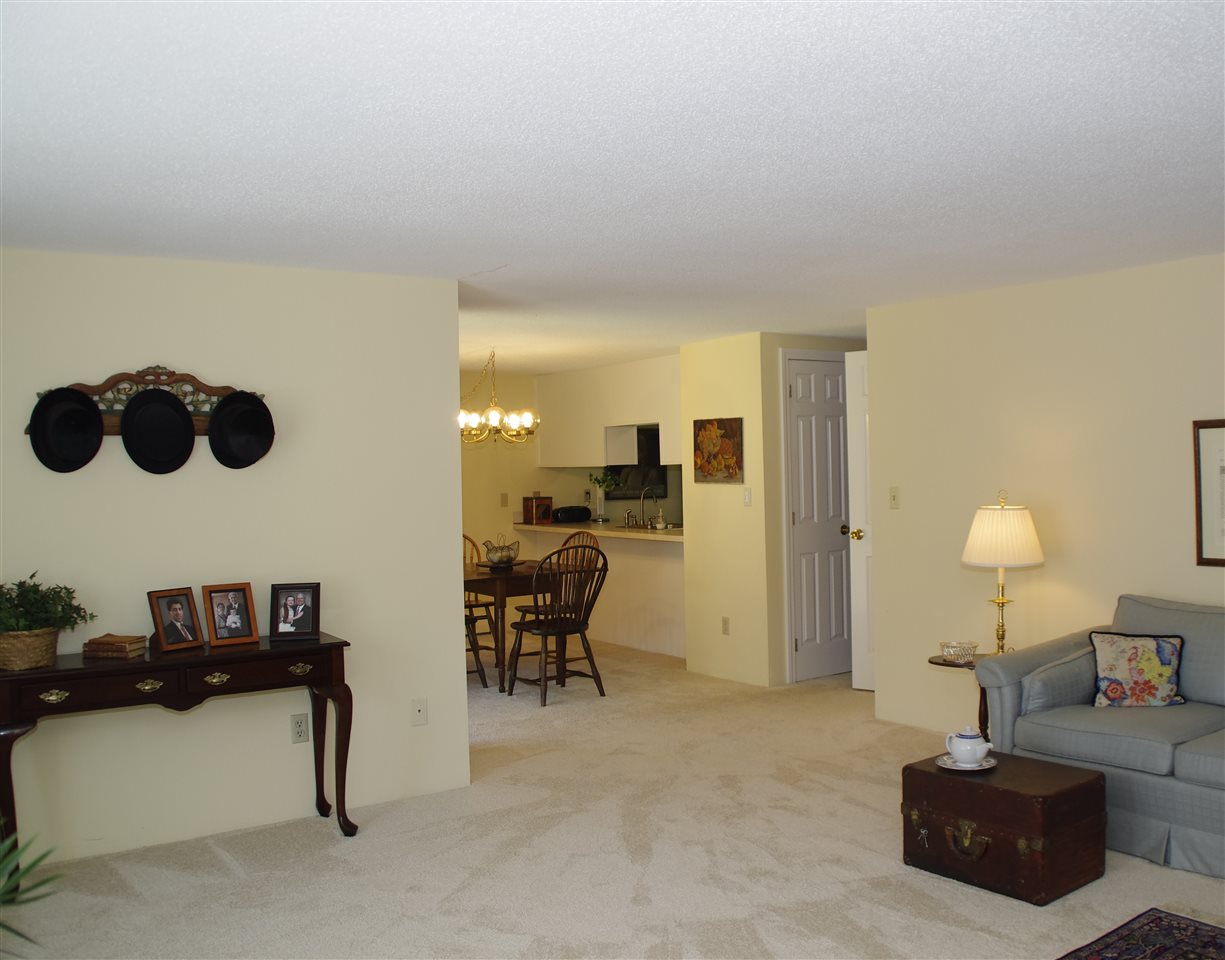 13 Mill Road, Unit 11 Durham, NH 03824 - Photo 2 of 29 Gallery Image 2