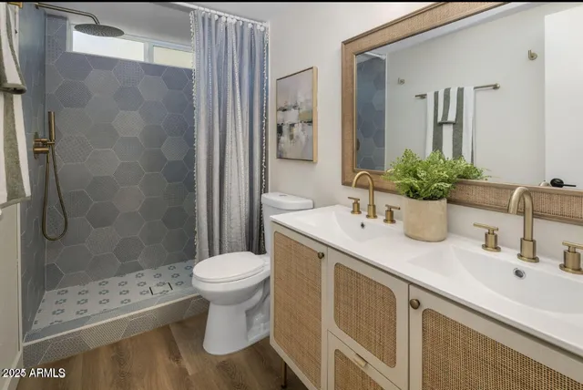 $7,500 | 626 East Palomino Drive, Gilbert, AZ 85296