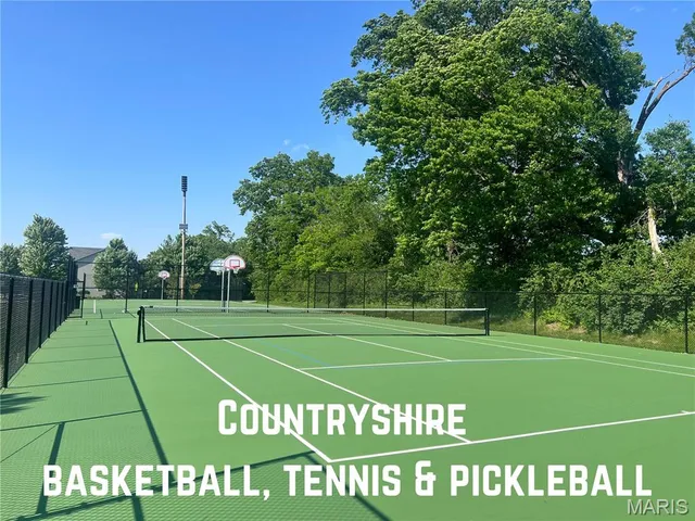 $265,000 | 23 Country Heights Court, Lake St. Louis, MO 63367