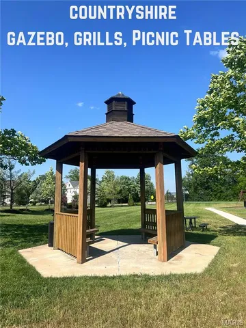 $265,000 | 23 Country Heights Court, Lake St. Louis, MO 63367