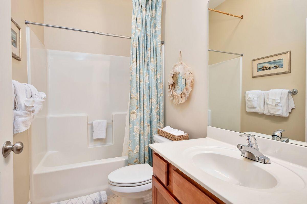 231 Somerset Bridge Road, Unit 1204 Santa Rosa Beach, FL 32459 - Photo 16 of 24 Guest Bathroom