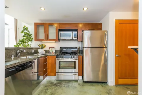 $825,000 | 200 Townsend Street, Unit 28, San Francisco, CA 94107