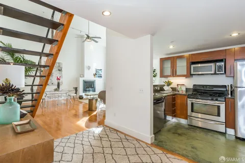 $825,000 | 200 Townsend Street, Unit 28, San Francisco, CA 94107