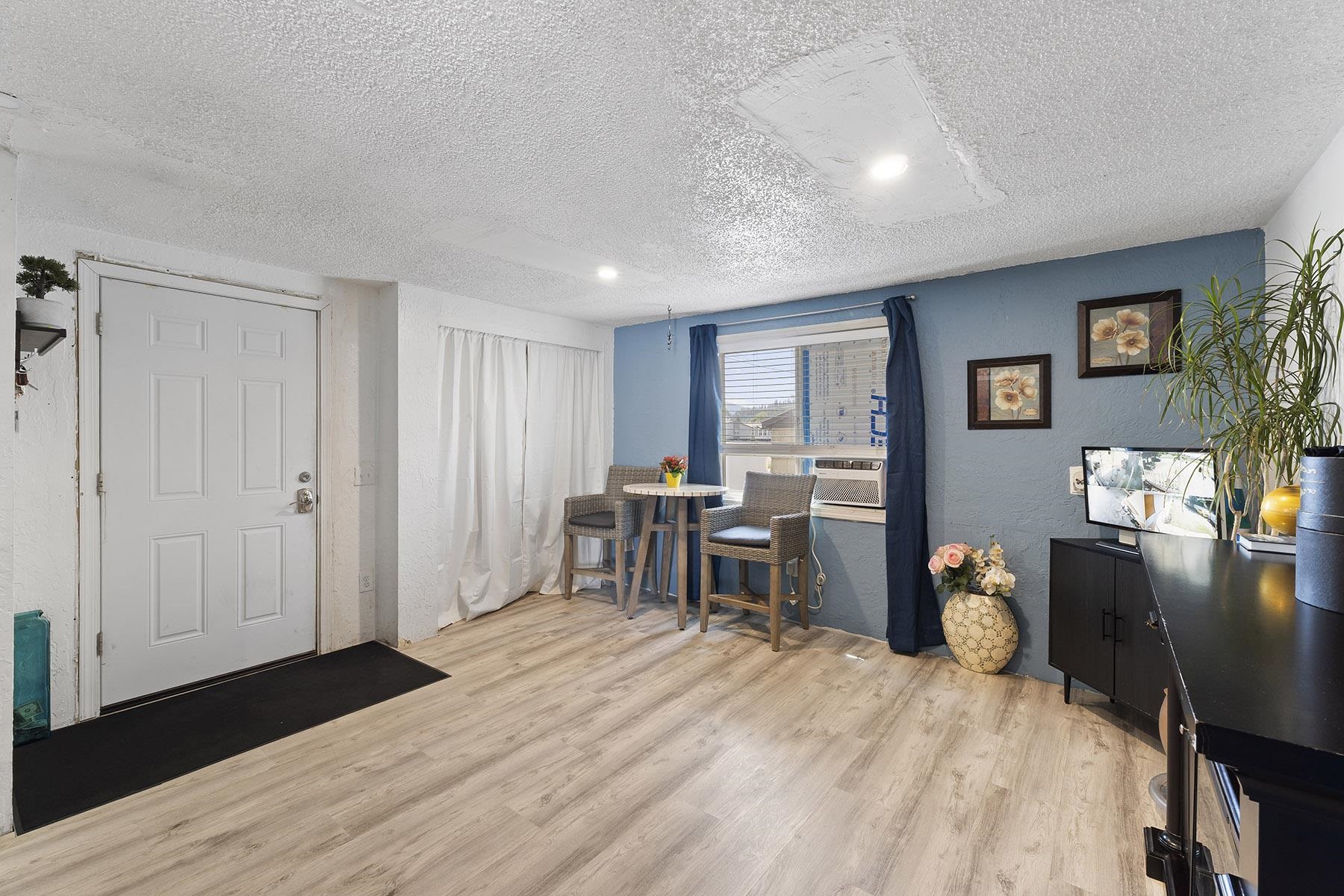 125 North Flora Road Greenacres, WA 99037 - Photo 2 of 32