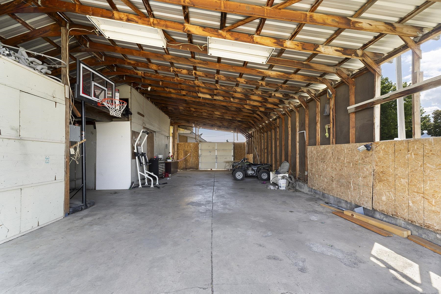 125 North Flora Road Greenacres, WA 99037 - Photo 23 of 32