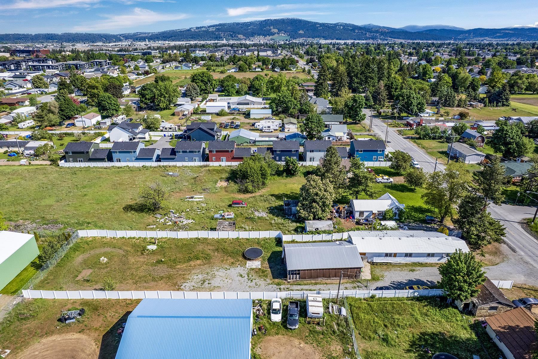 125 North Flora Road Greenacres, WA 99037 - Photo 28 of 32