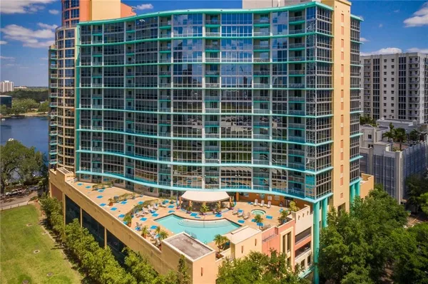 $2,890 | 322 East Central Boulevard, Unit 1413, Orlando, FL 32801