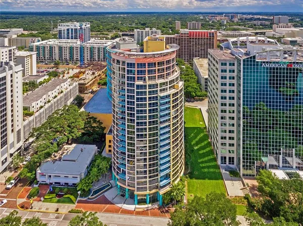 $2,890 | 322 East Central Boulevard, Unit 1413, Orlando, FL 32801