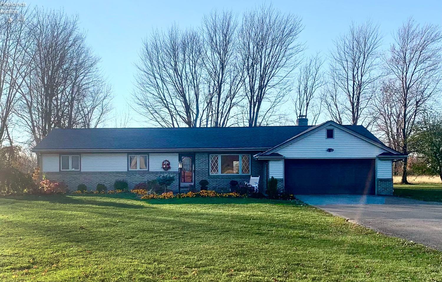938 Church Road Lakeside Marblehead, OH 43440 - Photo 1 of 31 Gallery Image 1