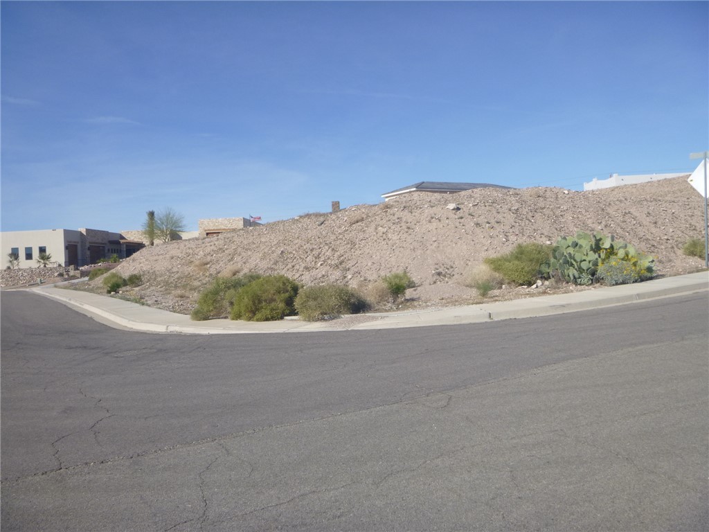 2677 Pegasus Ranch Road Bullhead City, AZ 86429 - Photo 8 of 9