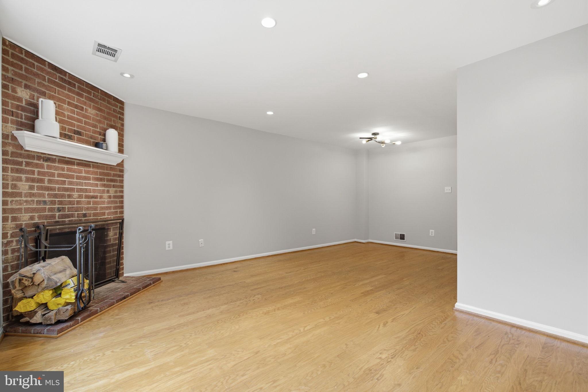 4915 7th Road South Arlington, VA 22204 - Photo 8 of 23 Dining Space opens to living room