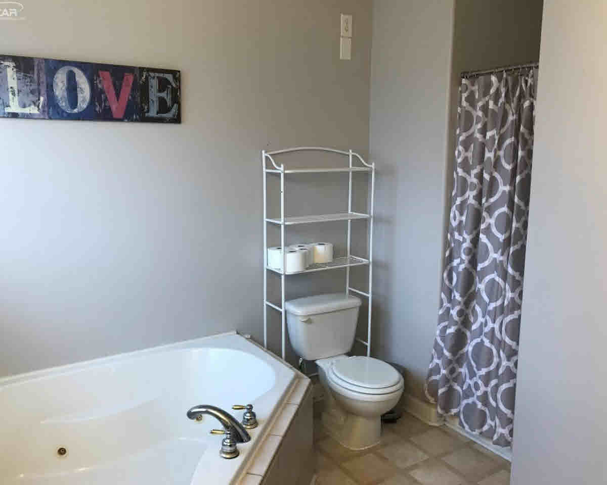 8174 Morrish Road Swartz Creek, MI 48473 - Photo 29 of 47 21289964-29.JPG