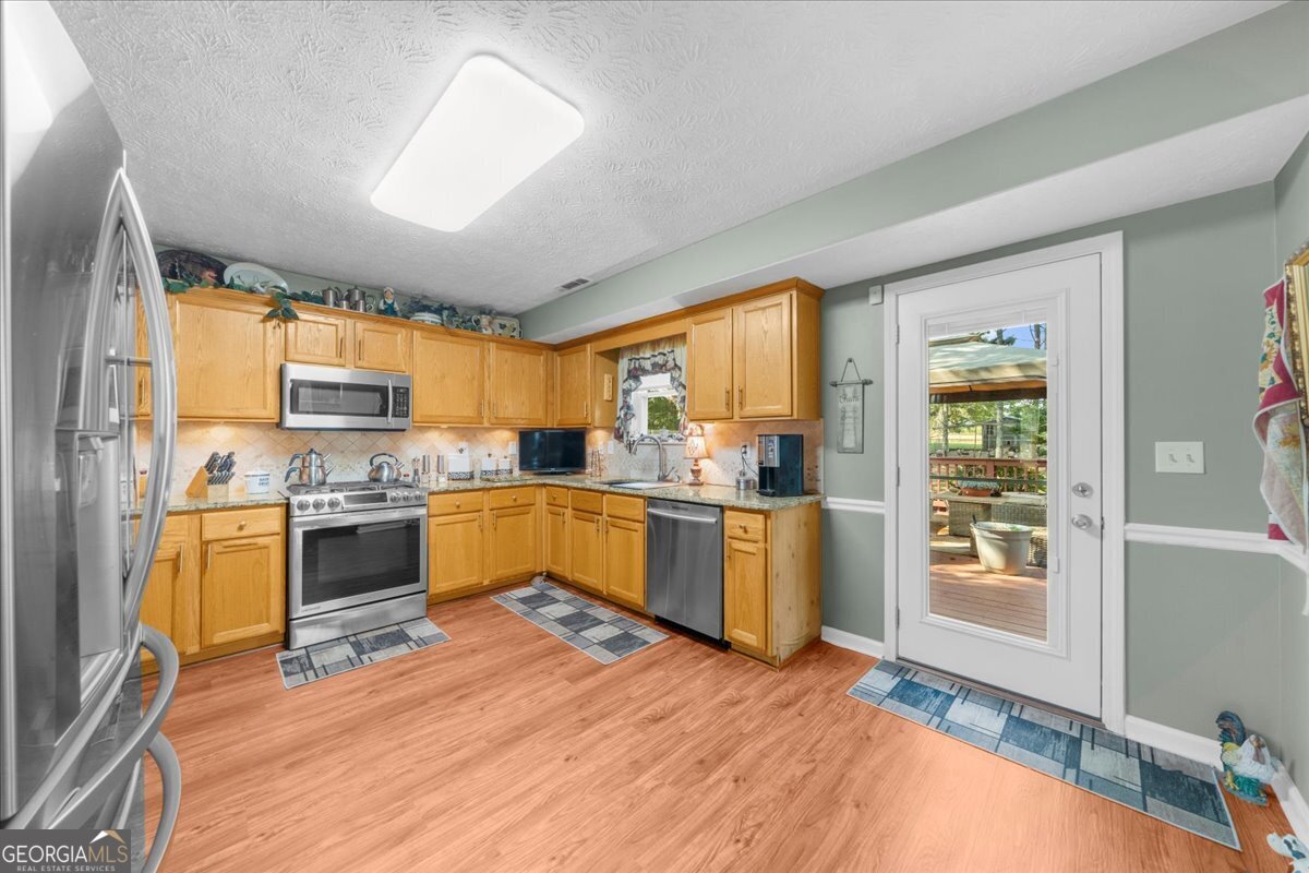 113 Stanfield Court Hampton, GA 30228 - Photo 5 of 67