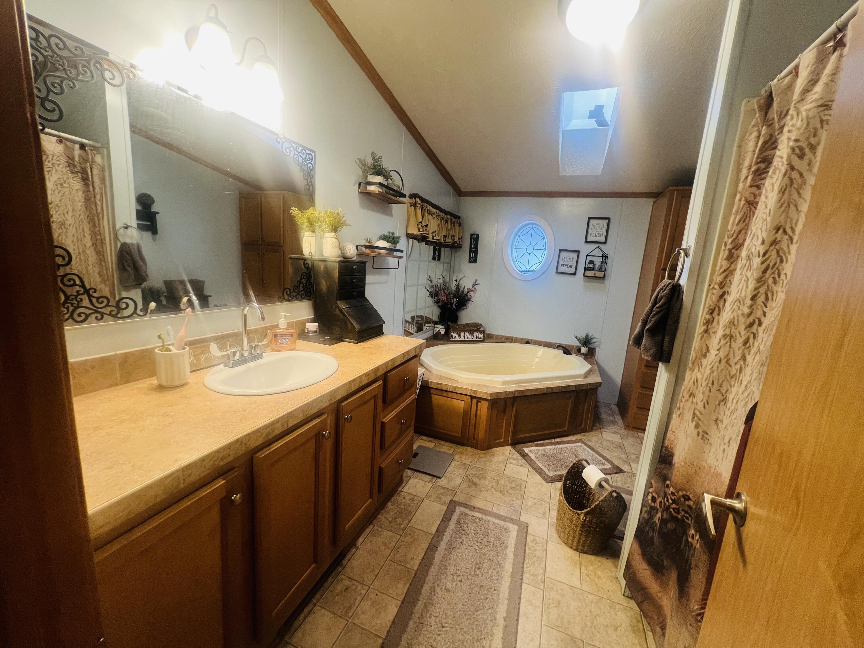 171 Stanhope Mill Road Lincoln, ME 04457 - Photo 11 of 19 IMG_5186