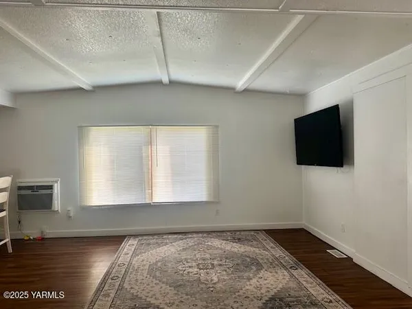 $45,400 | 451 Pence Road, Unit 20, Yakima, WA 98908