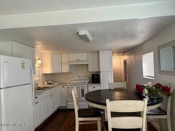 $45,400 | 451 Pence Road, Unit 20, Yakima, WA 98908
