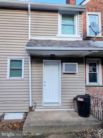 $1,395 | 1224 Clover Lane, Chester, PA 19013