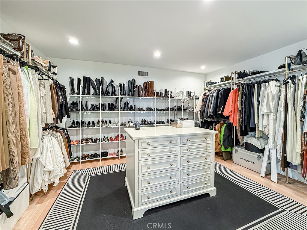 130 Dapplegray Road Bell Canyon, CA 91307 - Photo 20 of 73 Primary Closet