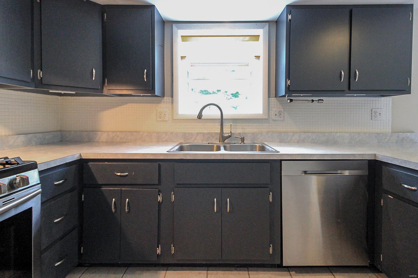 151 Hunters Ridge St. Charles, MO 63301 - Photo 9 of 29