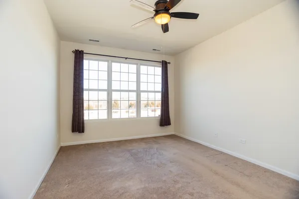 $2,600 | 13340 Mockingbird Court, Huntley, IL 60142