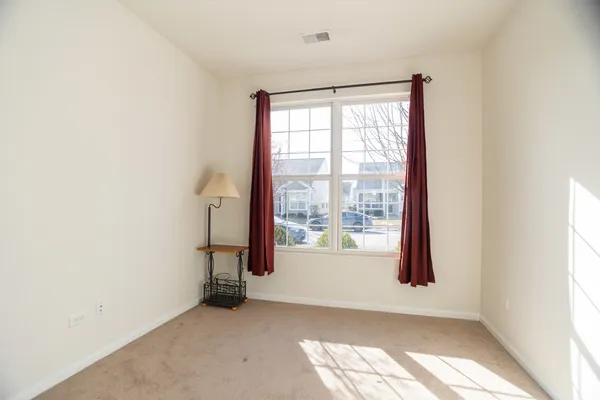 $2,600 | 13340 Mockingbird Court, Huntley, IL 60142