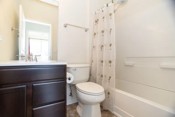 $2,600 | 13340 Mockingbird Court, Huntley, IL 60142