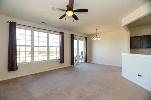 $2,600 | 13340 Mockingbird Court, Huntley, IL 60142