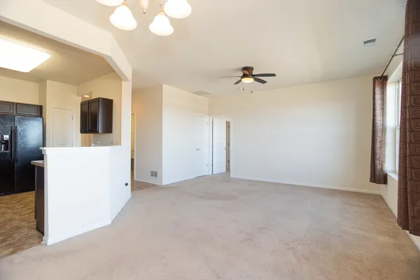 $2,600 | 13340 Mockingbird Court, Huntley, IL 60142