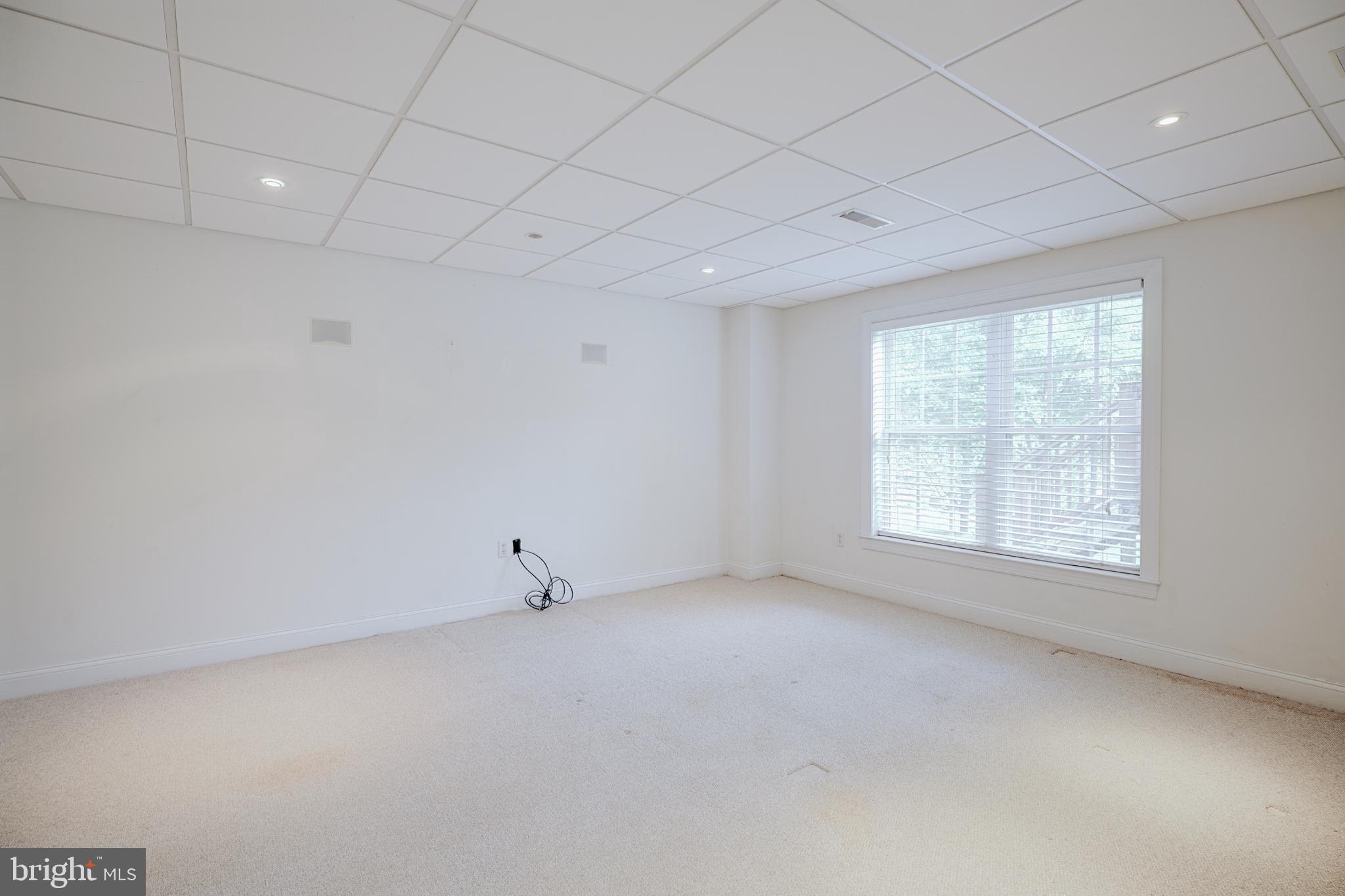 15 Ridings Way West Chester, PA 19382 - Photo 41 of 41 an empty room with a window