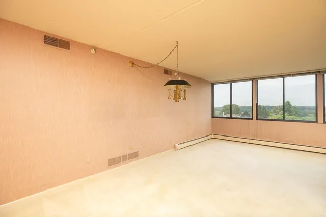 $375,000 | 600 4th Street Southwest, Unit 605, Rochester, MN 55902