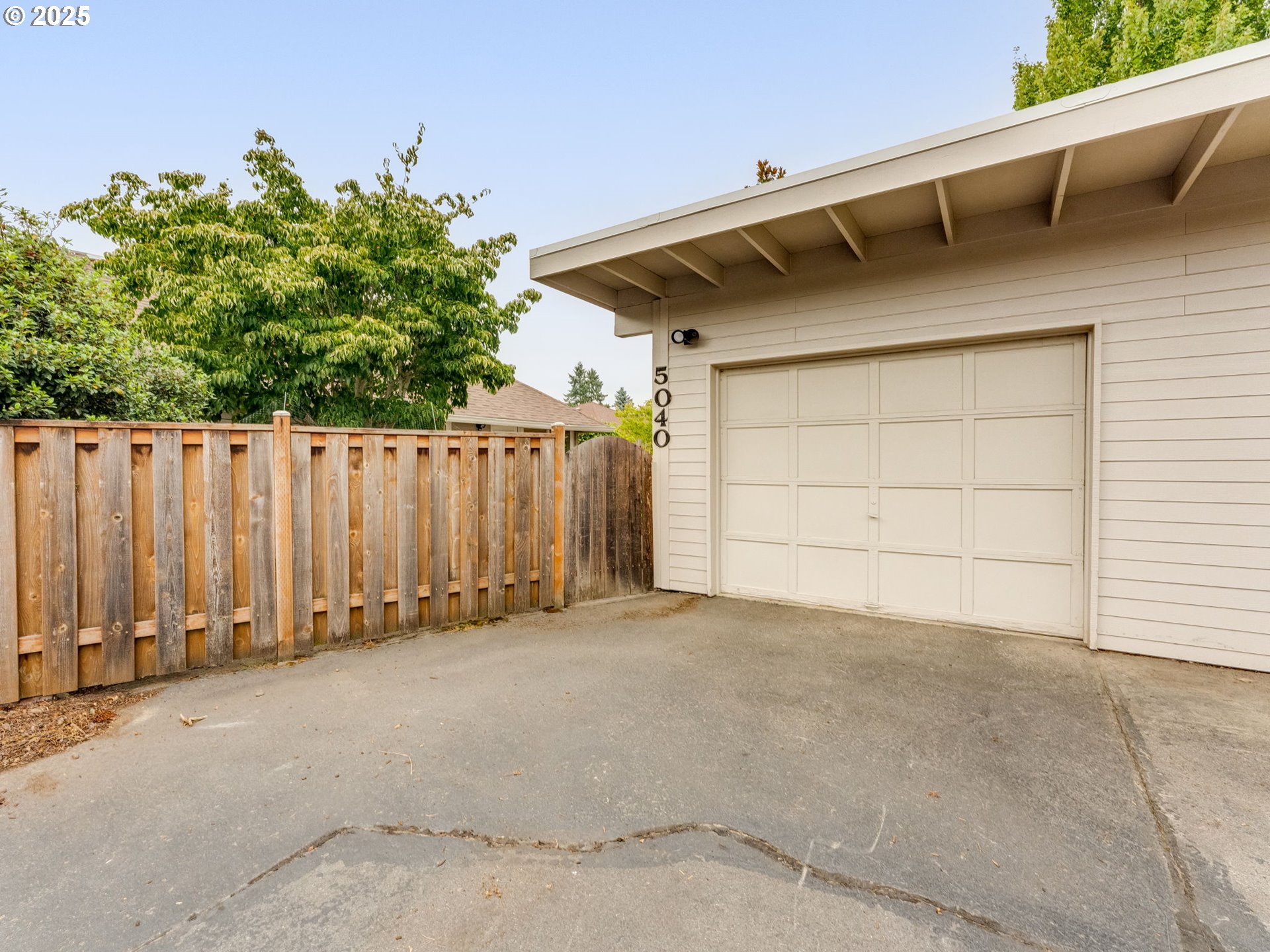 5040 Southwest Normandy Place Beaverton, OR 97005 - Photo 11 of 47 Gallery Image 11