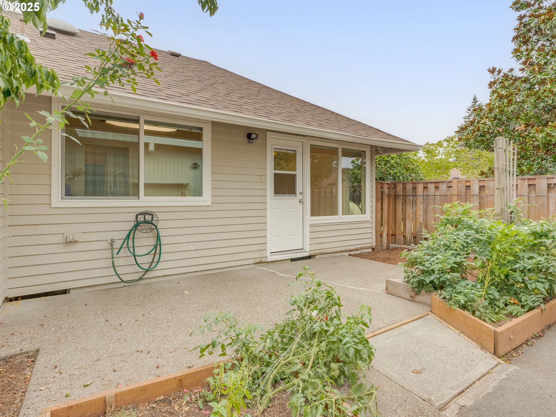 5040 Southwest Normandy Place Beaverton, OR 97005 - Photo 2 of 47 Gallery Image 2