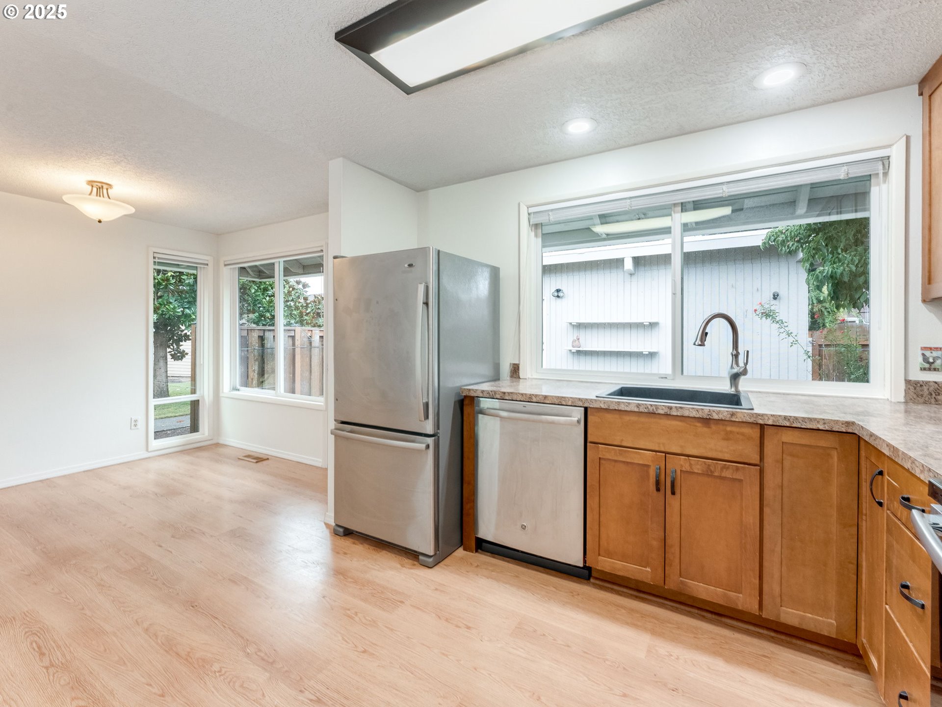 5040 Southwest Normandy Place Beaverton, OR 97005 - Photo 23 of 47 Gallery Image 23