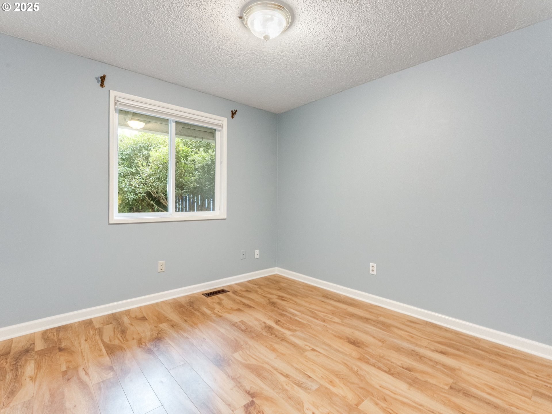 5040 Southwest Normandy Place Beaverton, OR 97005 - Photo 28 of 47 Gallery Image 28