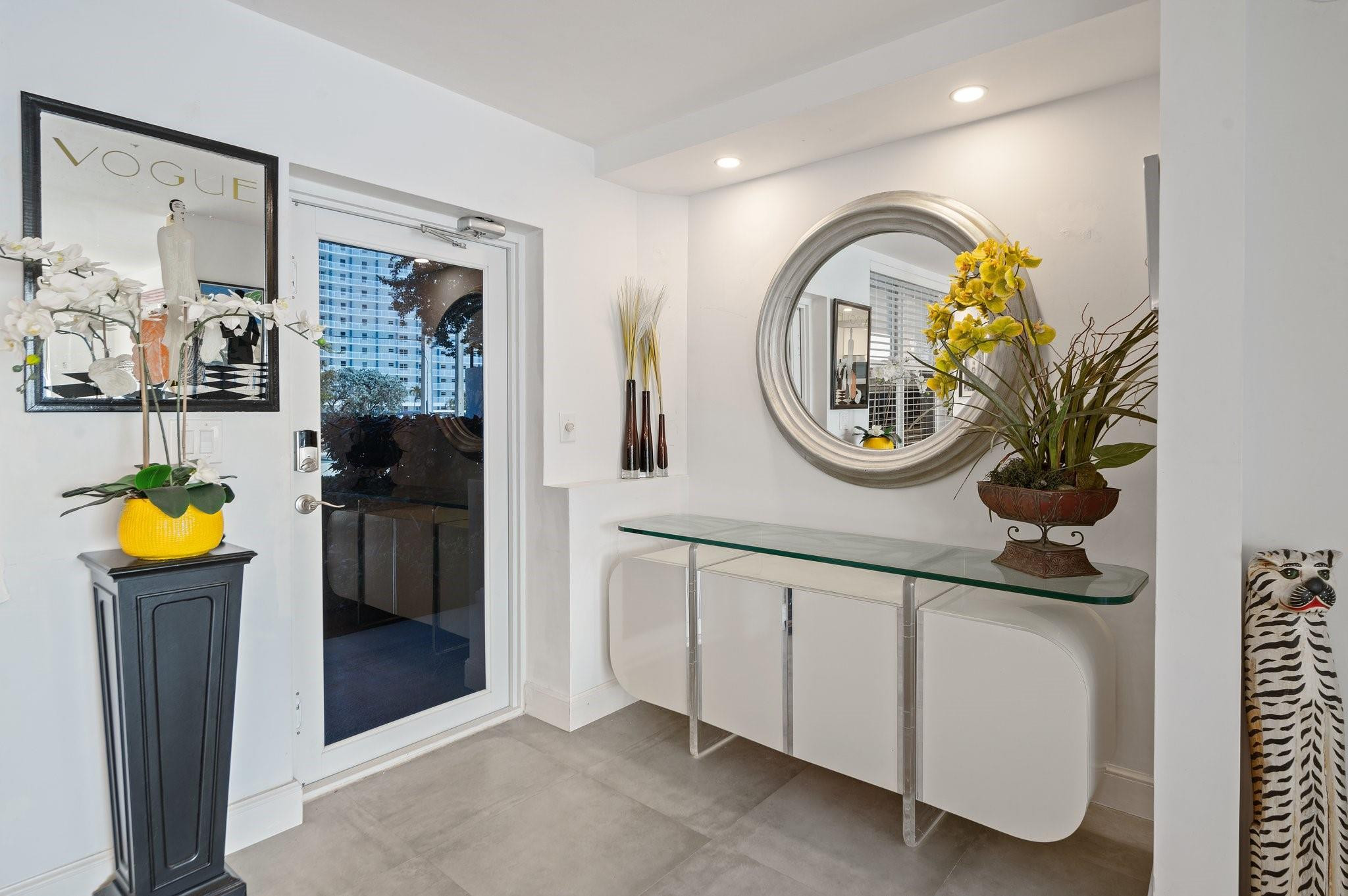 401 North Riverside Drive, Unit 102 Pompano Beach, FL 33062 - Photo 4 of 26 Photo 4