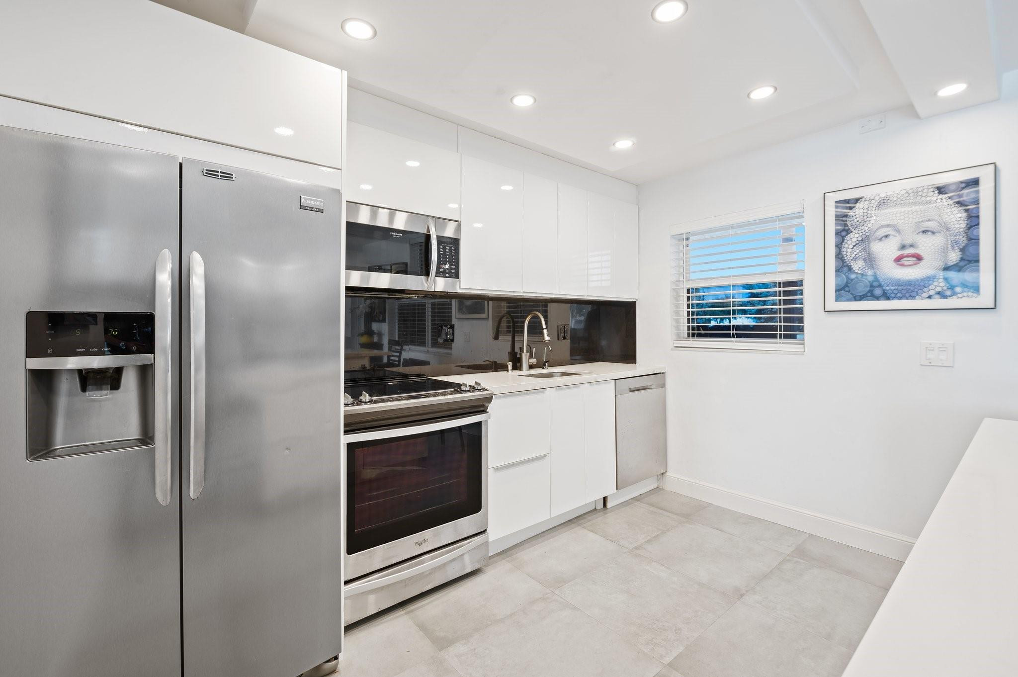 401 North Riverside Drive, Unit 102 Pompano Beach, FL 33062 - Photo 7 of 26 Photo 7