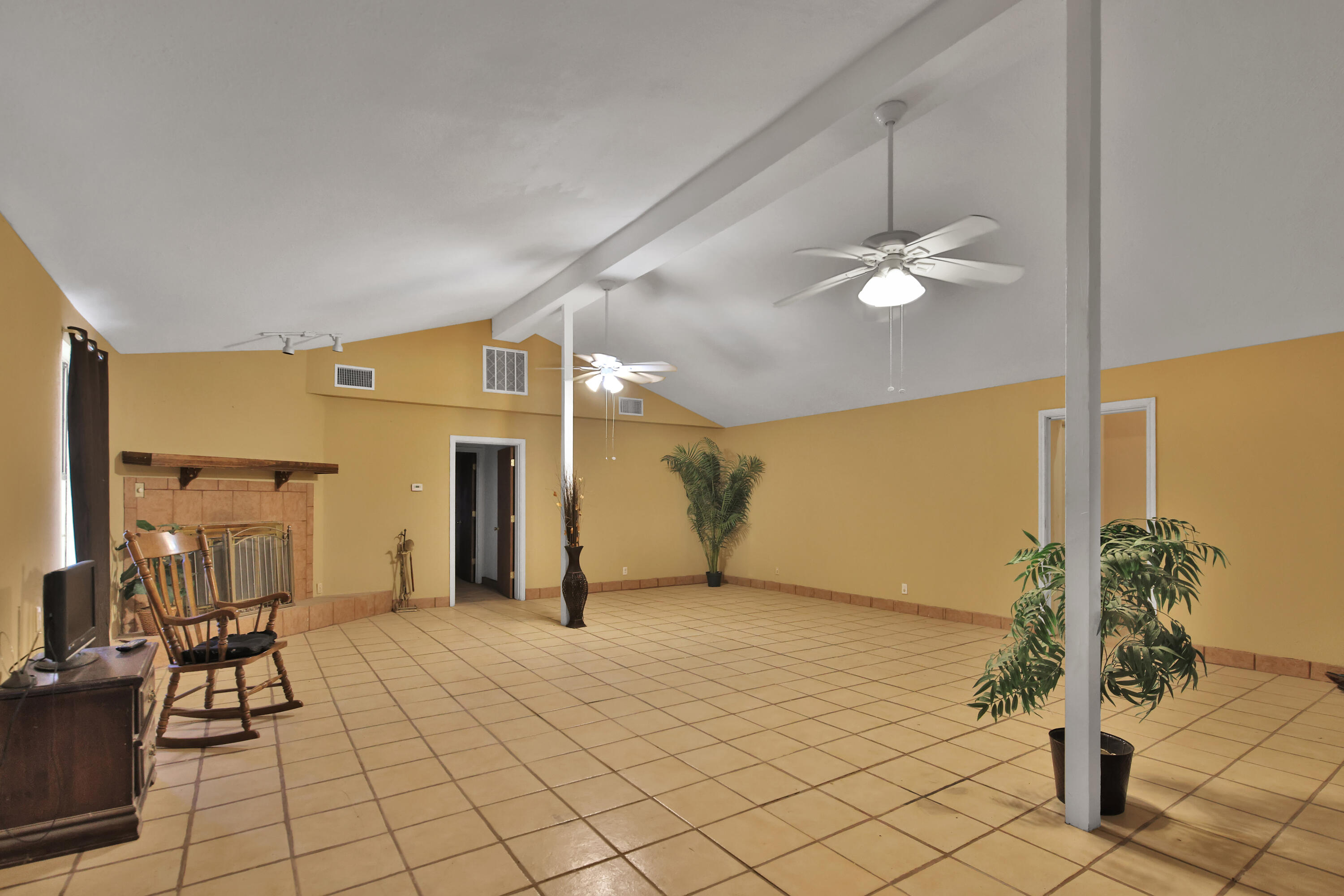 120 Highway 114 Estates Road Lubbock, TX 79407 - Photo 35 of 49 a view of a livingroom with furniture