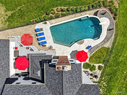 $1,099,000 | 2108 Stillwater Point Court, Clarkson Valley, MO 63005