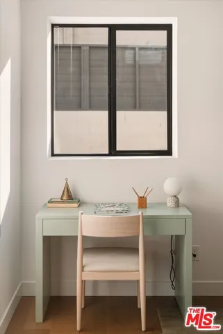 a picture of city view