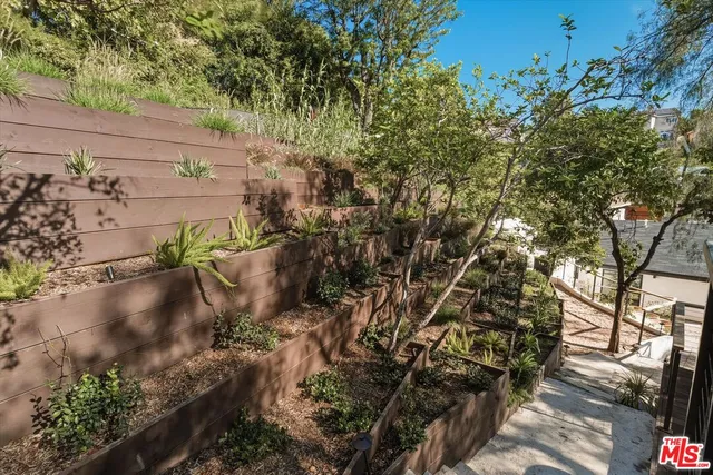 $1,550,000 | 1083 Milwaukee Avenue, Los Angeles, CA 90042