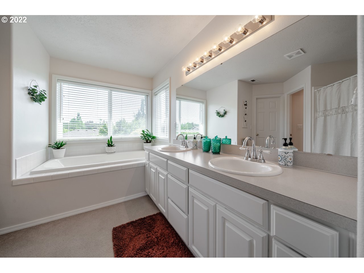 1313 Keystone Loop Northeast Keizer, OR 97303 - Photo 17 of 32 Gallery Image 17