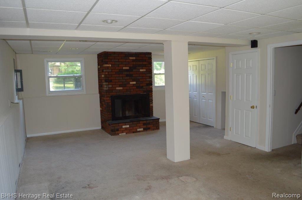 5462 Greenfield Road Brighton, MI 48114 - Photo 20 of 28 46500.jpg