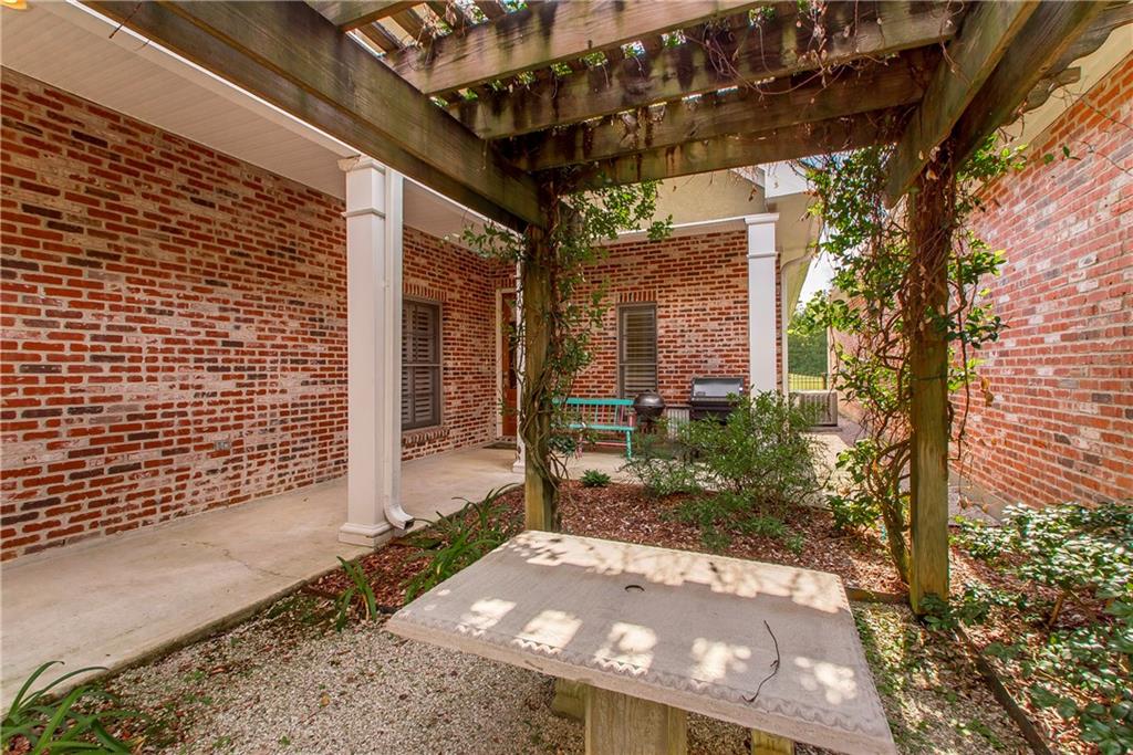 23783 Monarch Point Springfield, LA 70462 - Photo 29 of 35