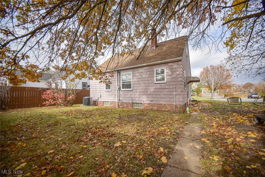 2901 Ralph Avenue Cleveland, OH 44109 - Photo 43 of 48 Gallery Image 43