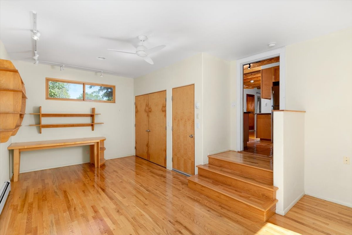 1944 Kiva Road Santa Fe, NM 87505 - Photo 13 of 28 Gallery Image 13